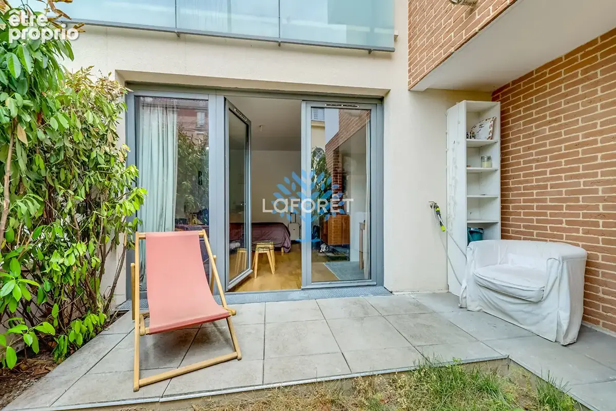 A vendre - Grand studio moderne de 34m2 avec jardin - photo 6