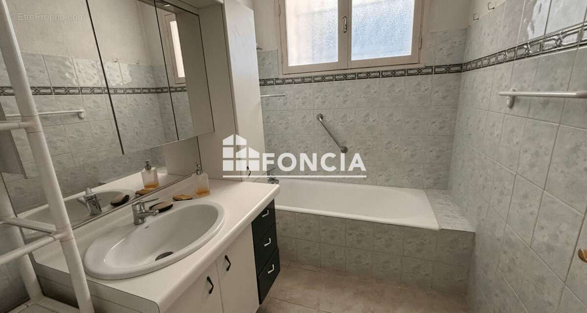 Appartement à NIMES