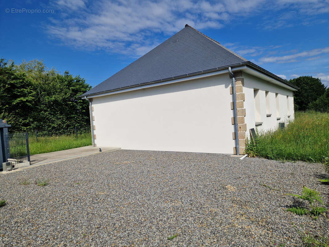 Maison à DRAGEY-RONTHON