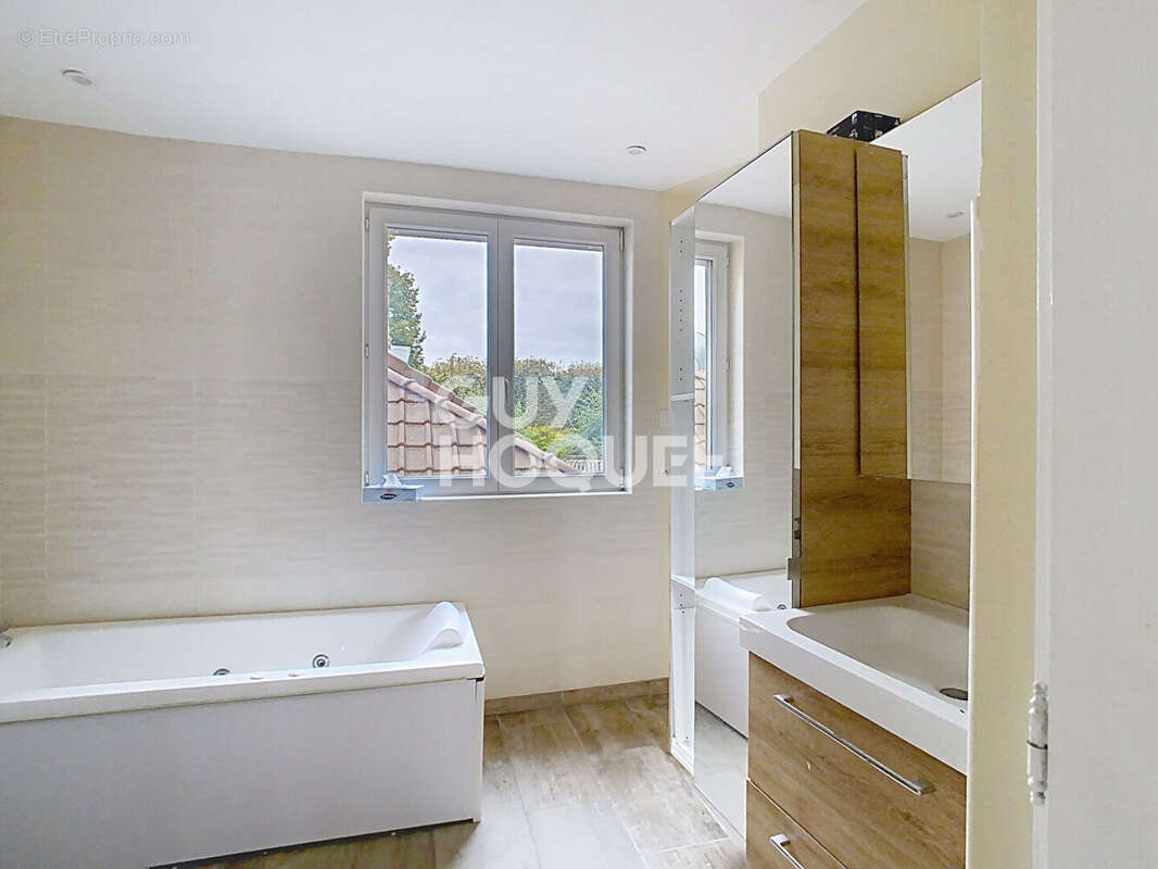 Appartement à CREPY-EN-VALOIS