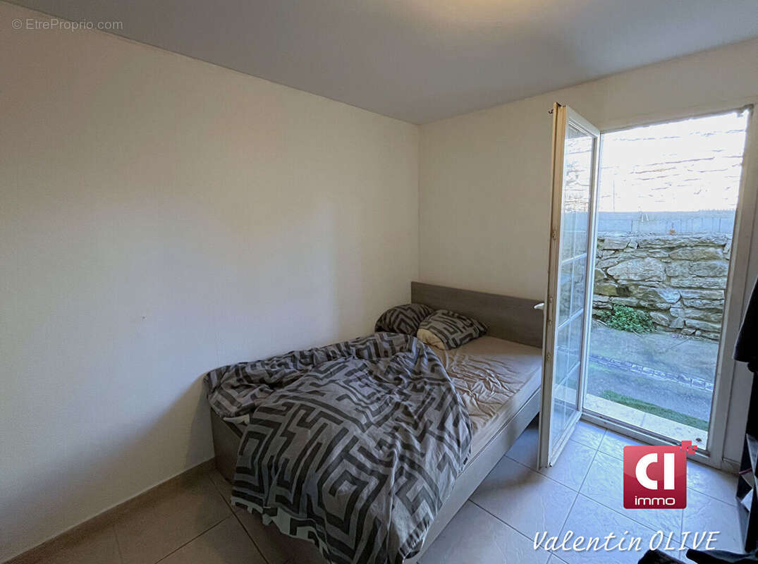 Vente : appartement t3 (40 m²) à la roquebrussanne - photo 6