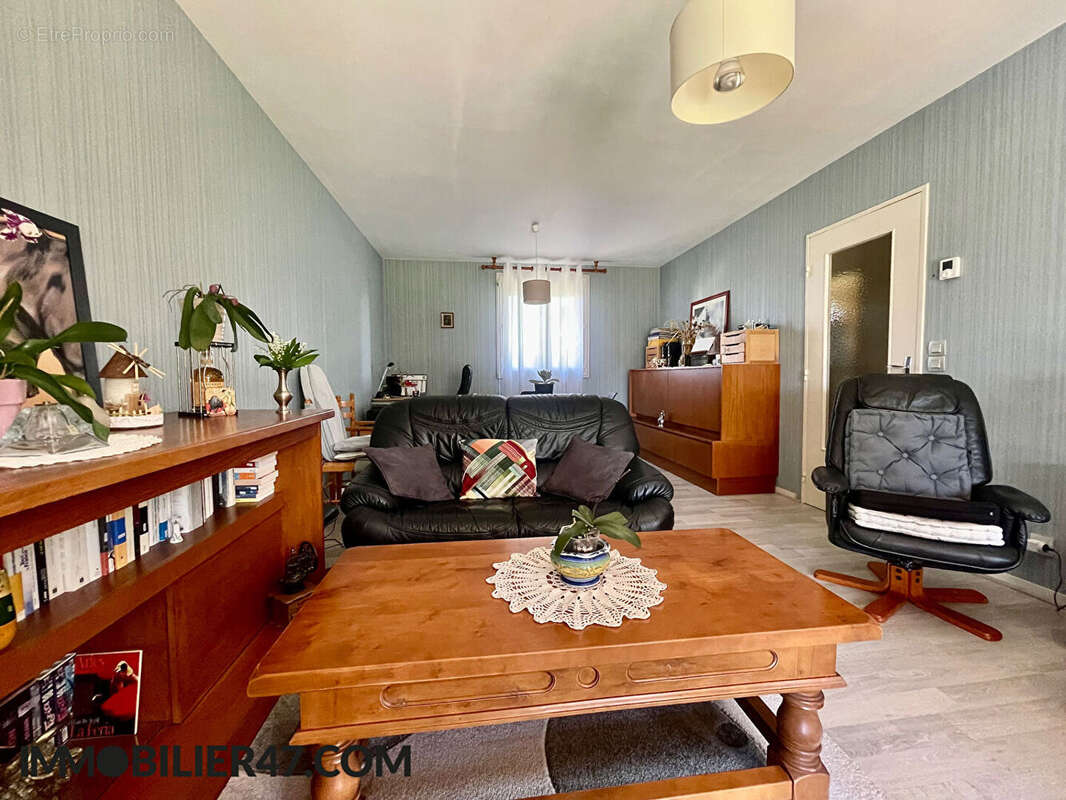 Maison à SAINTE-LIVRADE-SUR-LOT