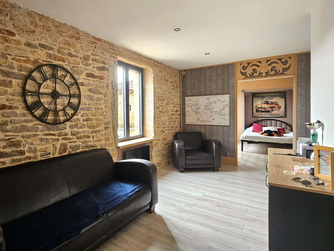 Maison à PIERRECLOS