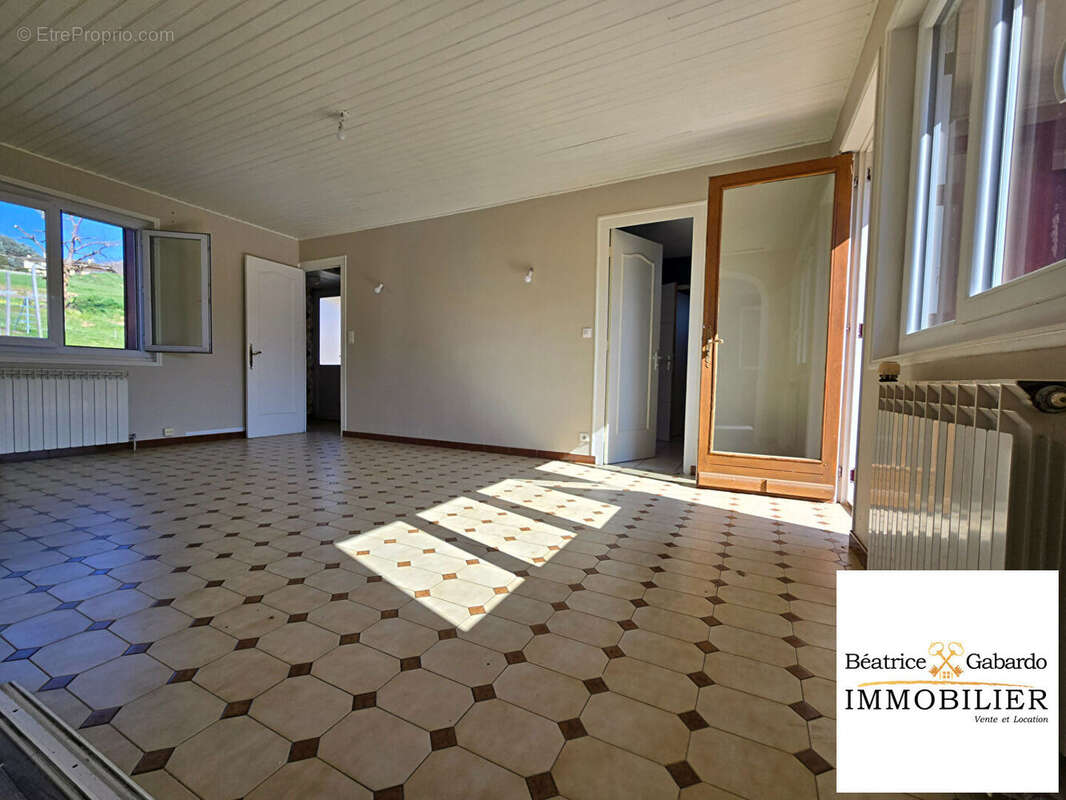 Maison Ternand 4 pièce(s) 93 m2 - photo 5