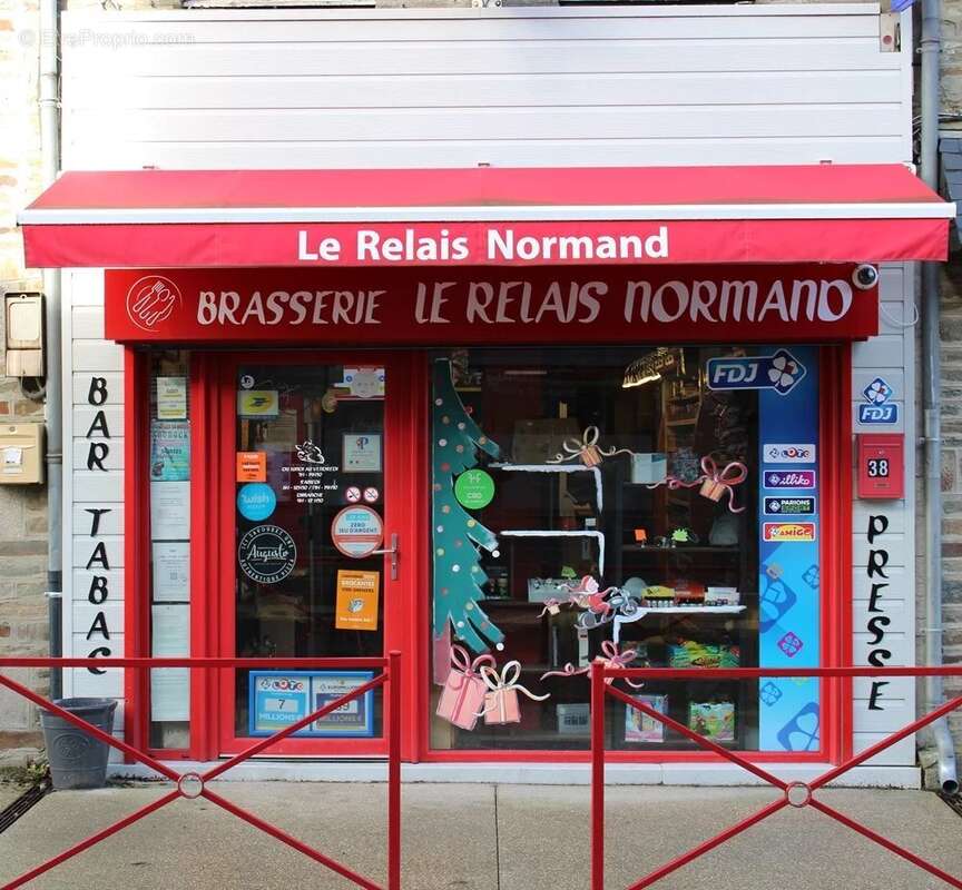 Commerce à LA ROCQUE