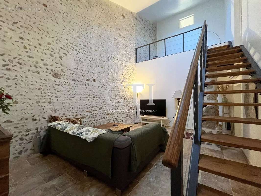 Maison à VAISON-LA-ROMAINE