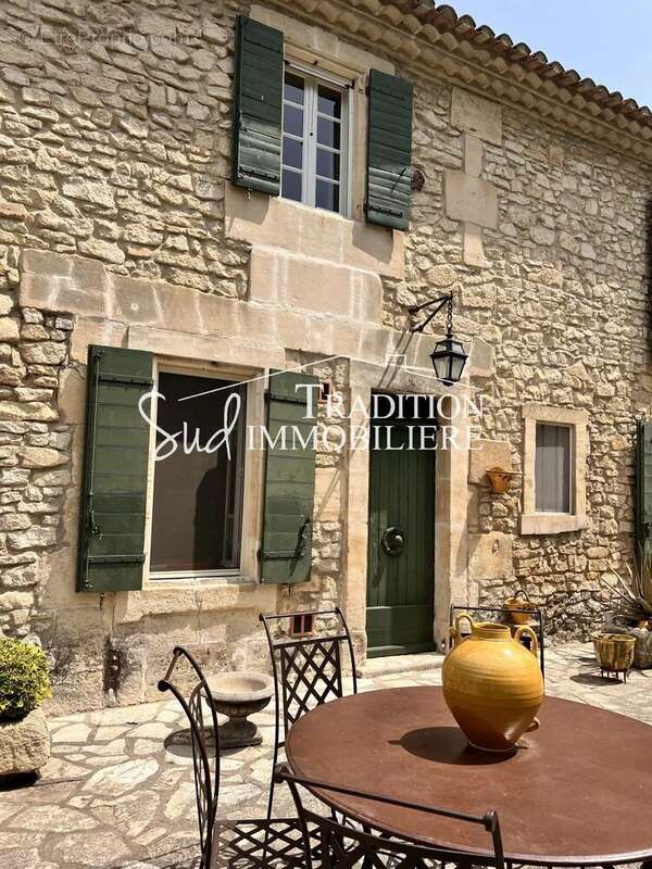 Maison à SAINT-ETIENNE-DU-GRES