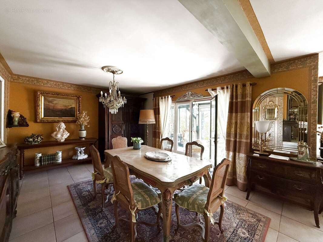 Maison à VILLENEUVE-SUR-BELLOT