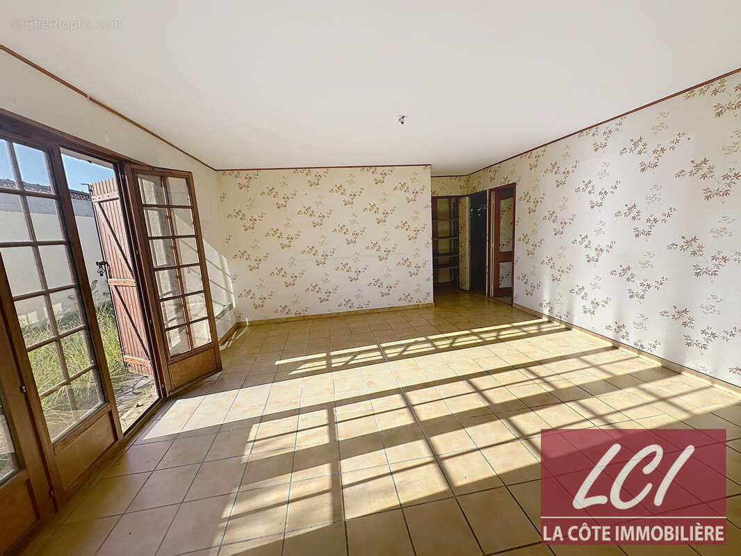 Cazaux proche lac, Maison individuelle T5 sur terrain de 980m2. - photo 6