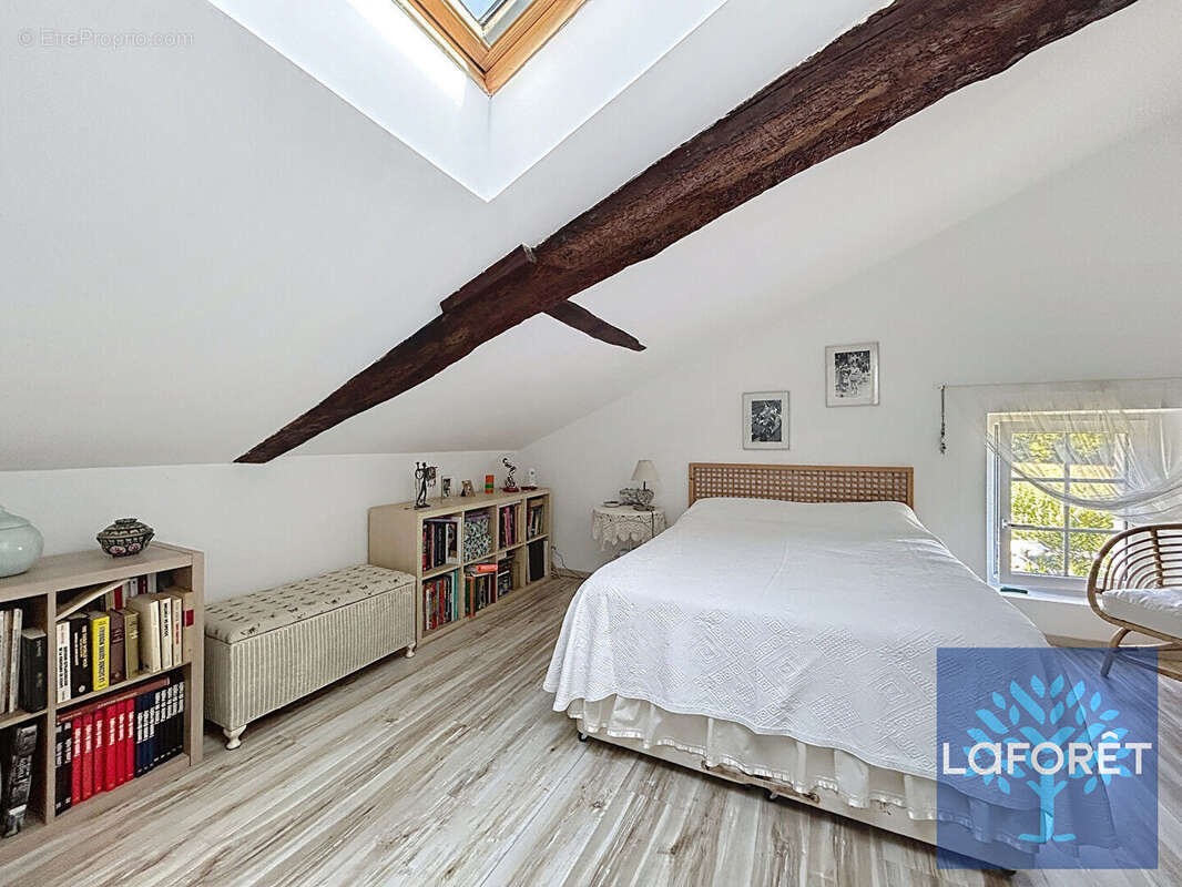 Maison à SAINT-GEOURS-DE-MAREMNE