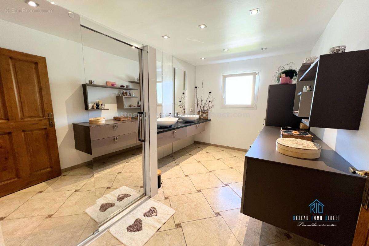 Maison à LE GRAND-LEMPS