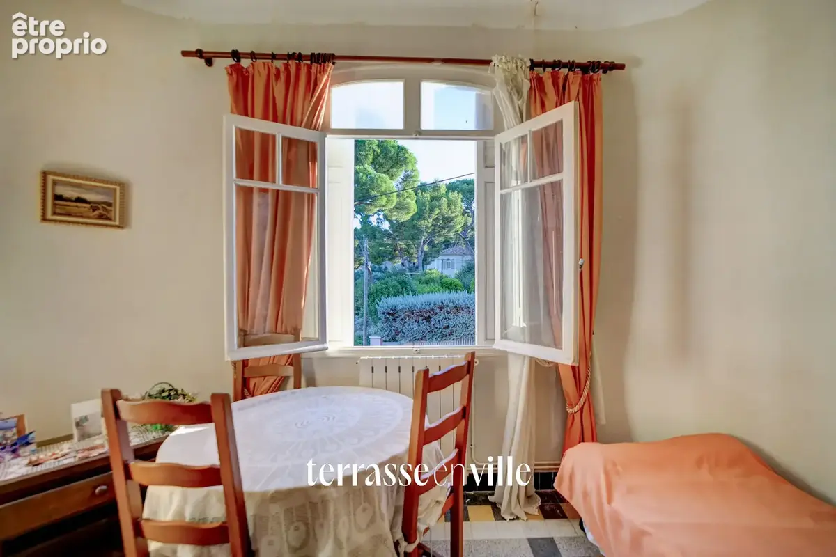La ciotat - quartier hôpital - appartement 71,5 m2 - terrasse - parkings - vue mer - jardin 267m2 - proche pla - photo 4