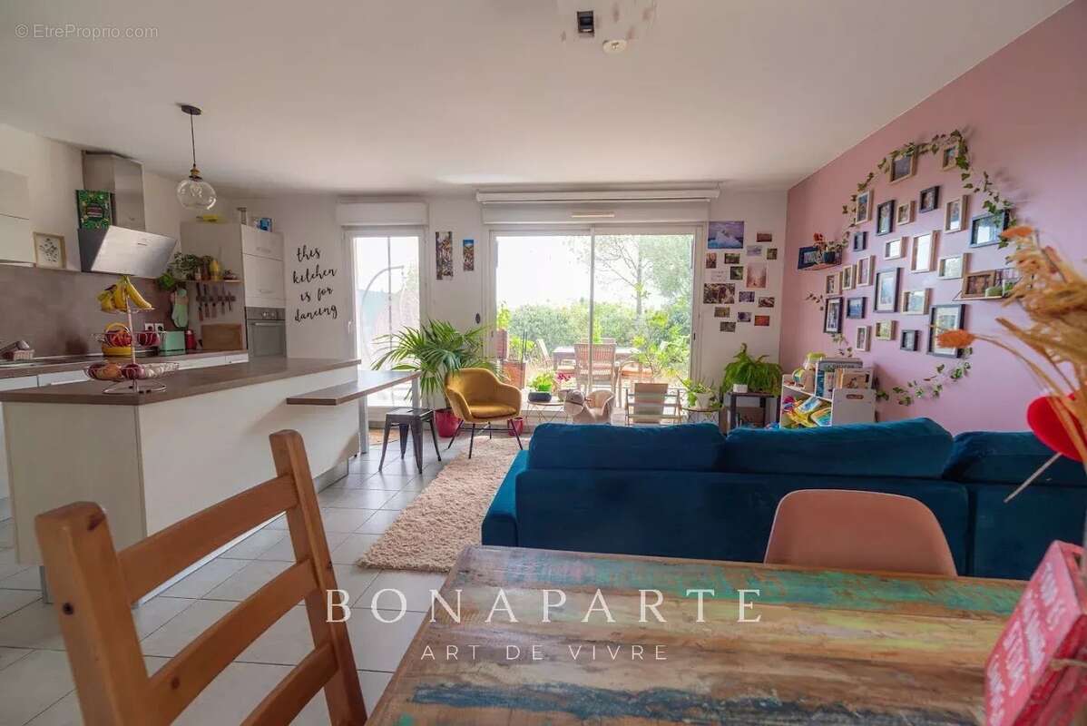 AIX-EN-PROVENCE - Appartement 3 pièces avec terrasse, jardin et double garage - photo 6