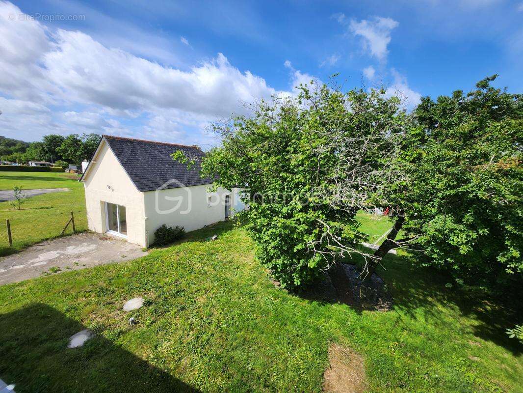 Maison traditionnelle de cette pièce de 135 m2 Avec garage et studio indépendant - photo 3