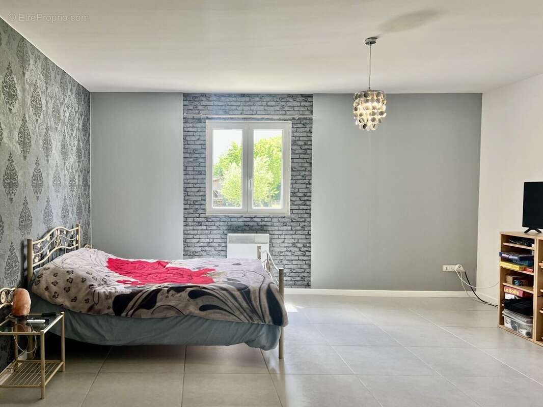 Maison 150 m² à Monsac  - photo 5