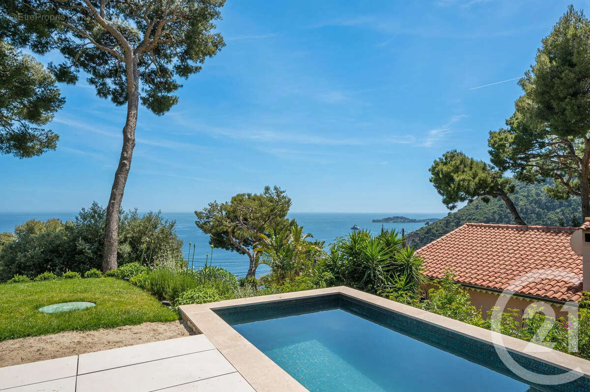 Maison à EZE