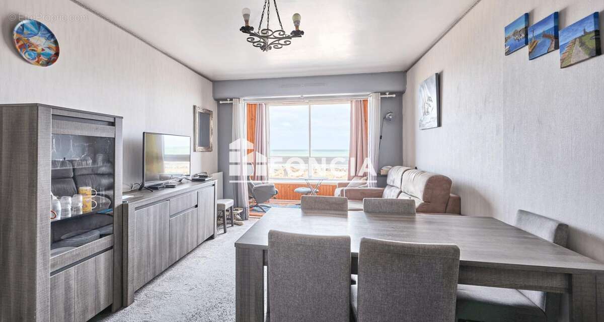 Appartement à COURSEULLES-SUR-MER