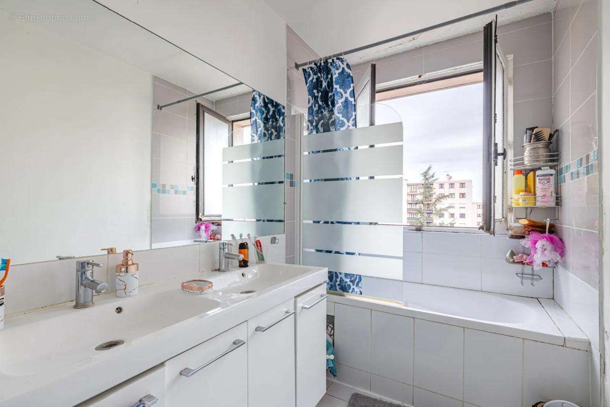 Appartement à NEUILLY-SUR-MARNE