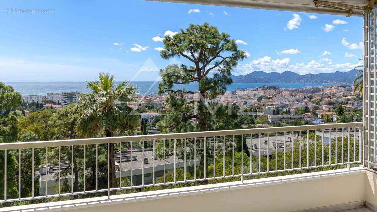 Appartement à CANNES