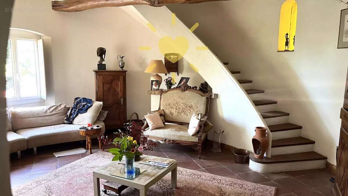 Maison à CALLAS