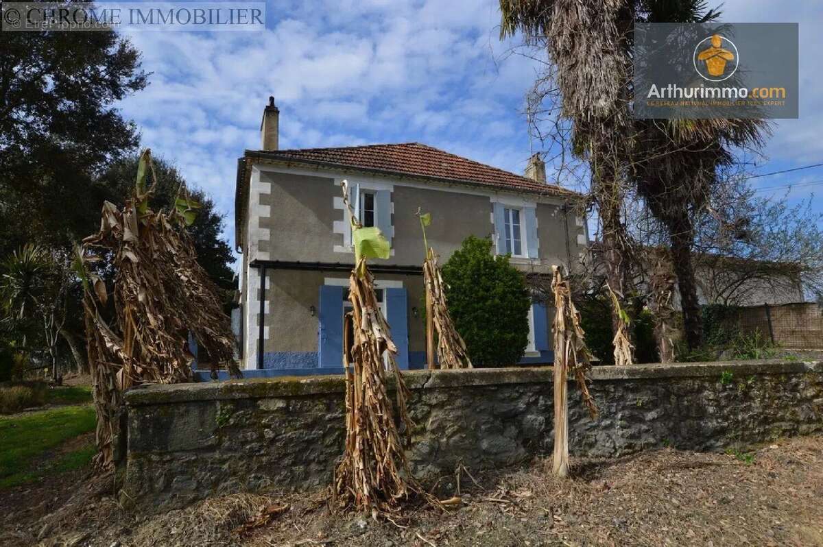 Maison à MONSEGUR