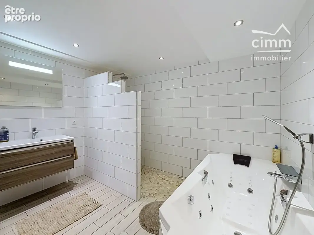 Maison 8 pièces 218 m² à vendre à Sallanches (74700) - photo 8