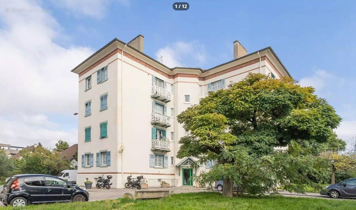 Appartement à VILLE-LA-GRAND