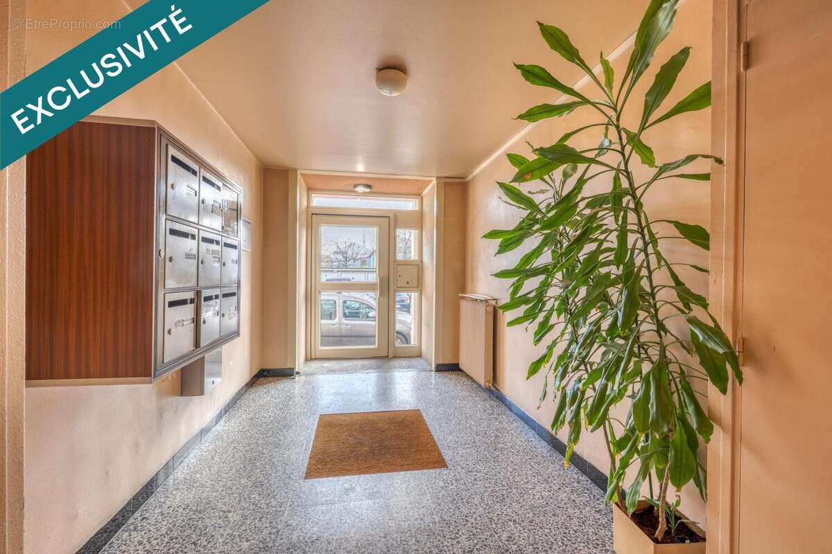 Appartement 74 m² à Champigny-Sur-Marne  - photo 2