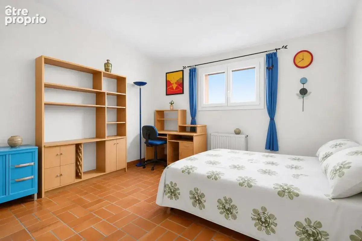 Maison de 7 pièces de 200 m² à Châteauneuf-de-Gadagne - photo 15