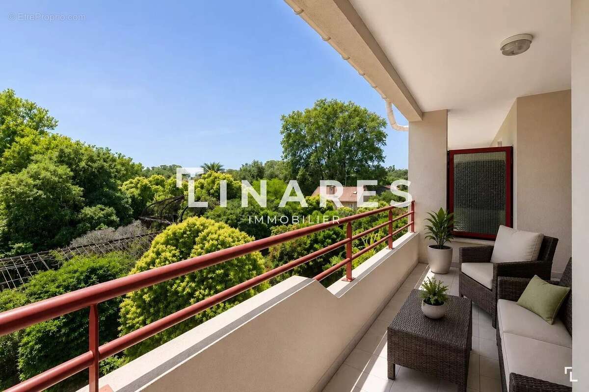 LES TERRASSES DU 12E - Appartement T4 de 82m2 - Terrasses - 13012 - photo 5