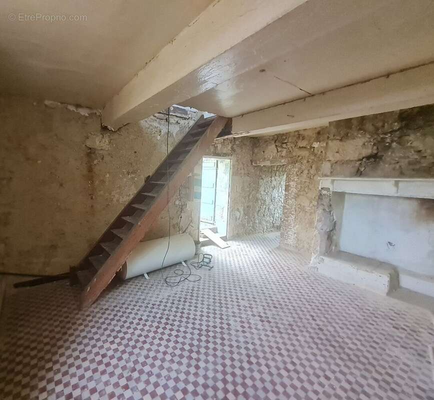 Maison à POUY-ROQUELAURE