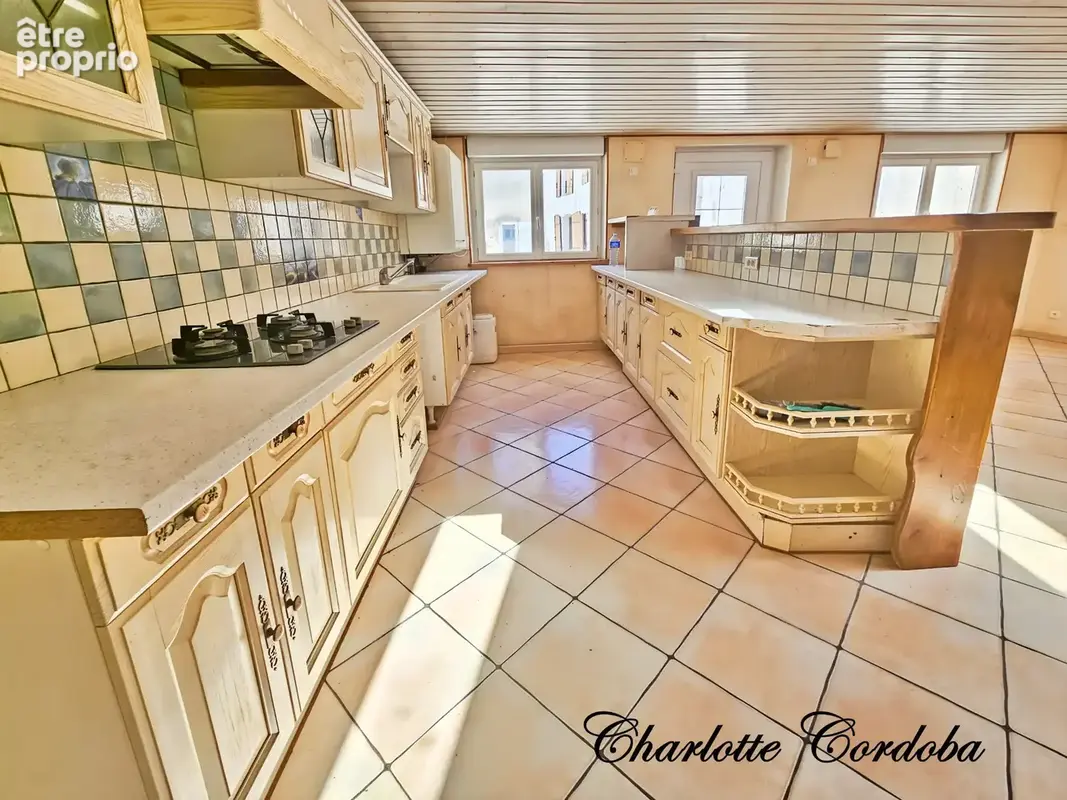  FEUGAROLLES — 156 m², 3 chambres, un bureau et plus de 70 m² pour vivre et recevoir - photo 7
