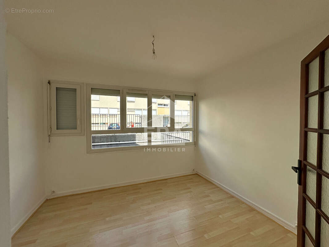 Appartement 74m² à châteauroux - photo 8