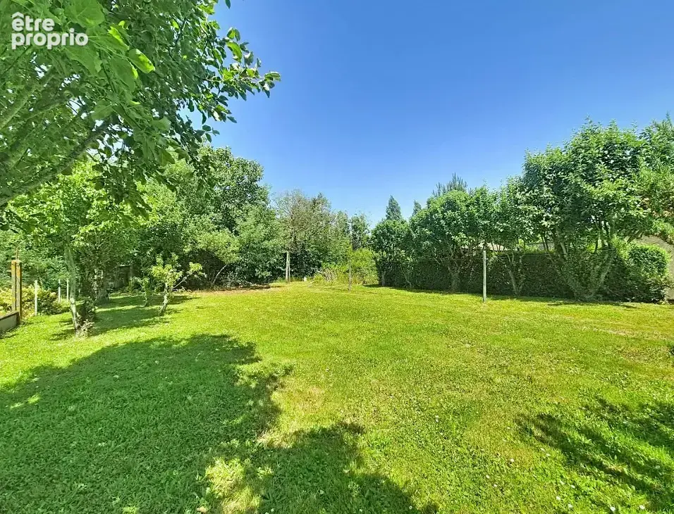 Terrain à BOUGUENAIS
