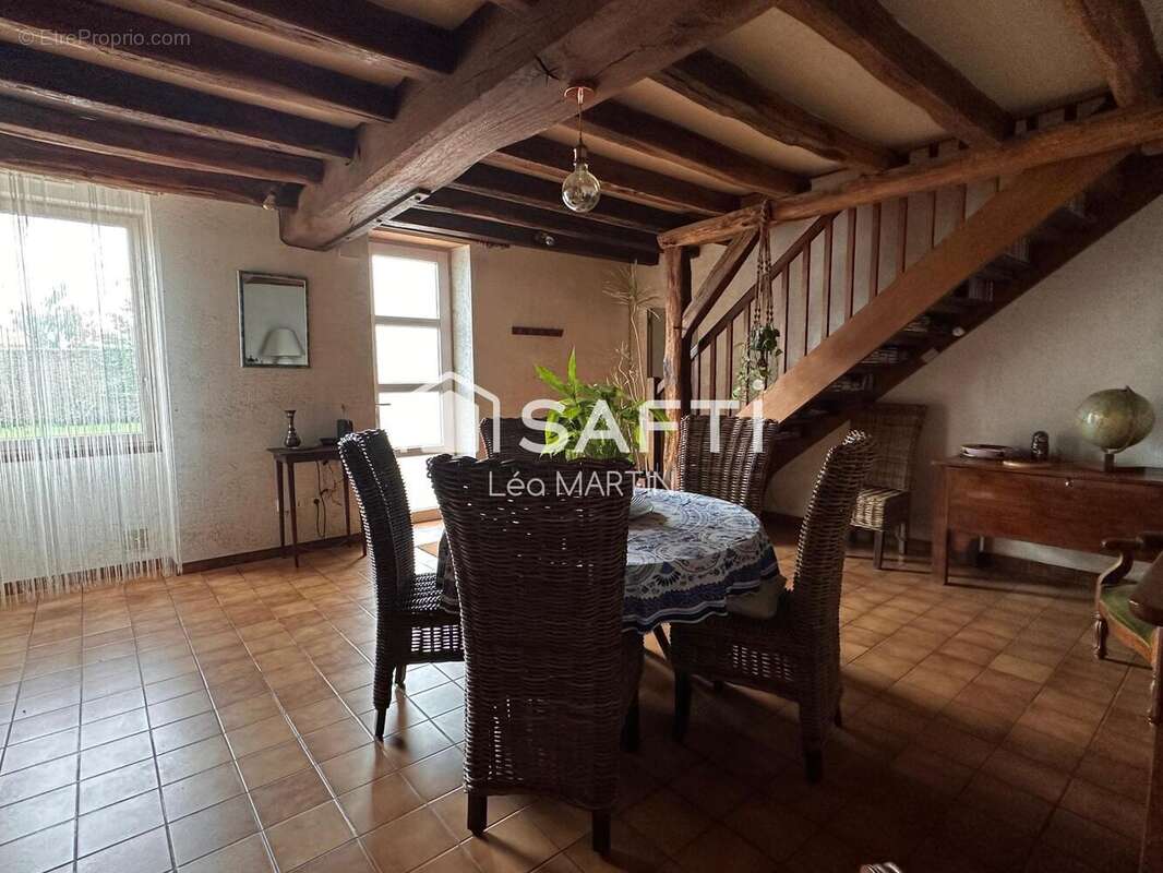 Photo 8 - Maison à SAINT-MACAIRE-EN-MAUGES