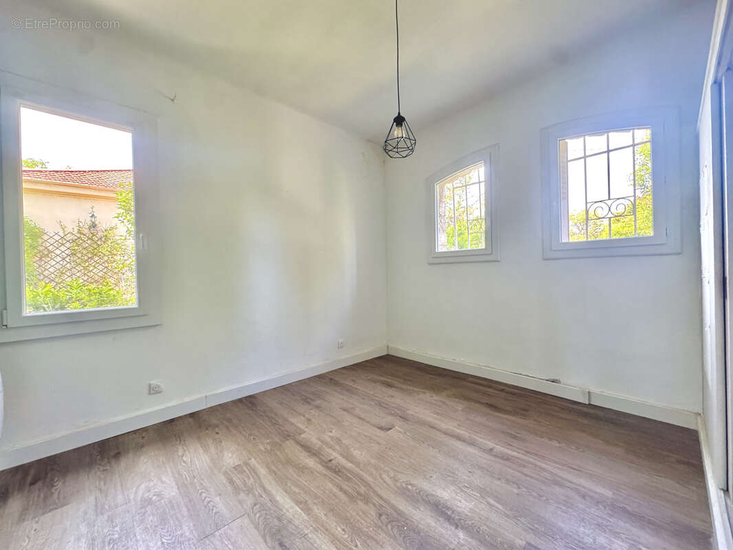 Appartement à MARSEILLE-13E