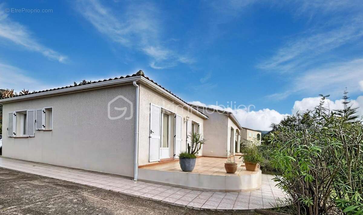 Albitreccia - Maison contemporaine de plain-pied à 50 m de la plage - photo 3