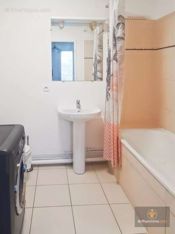 Appartement à LE PLESSIS-PATE