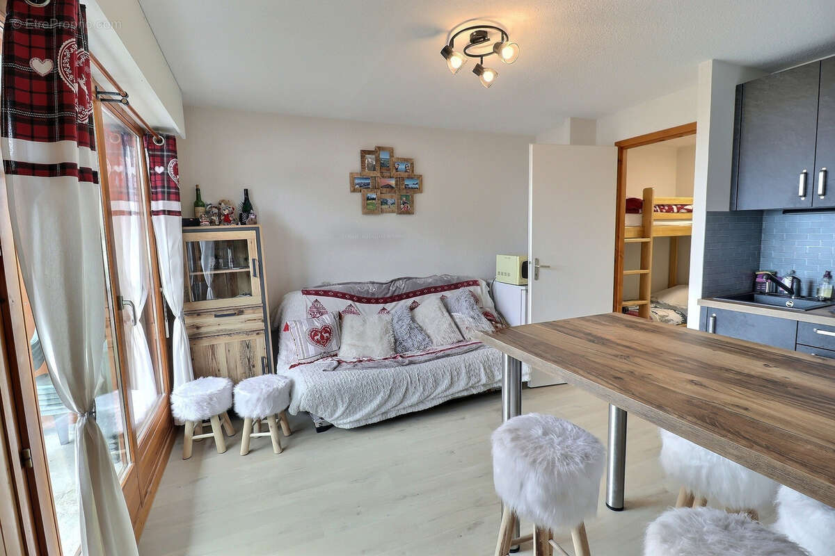 Appartement à THOLLON-LES-MEMISES