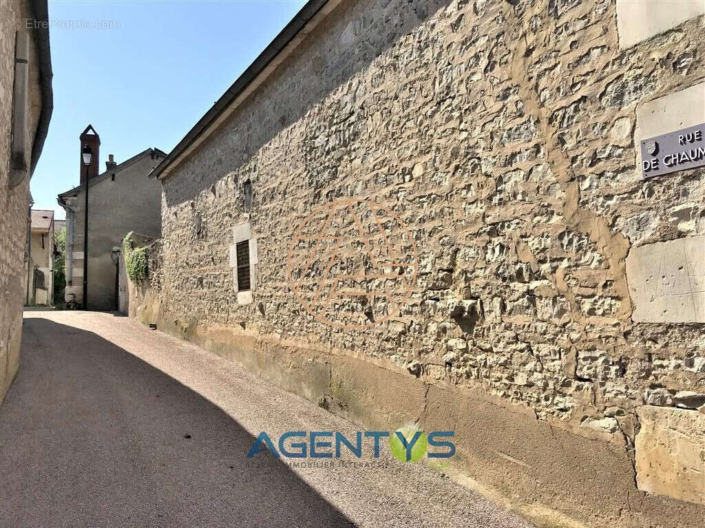 Maison à JUSSY