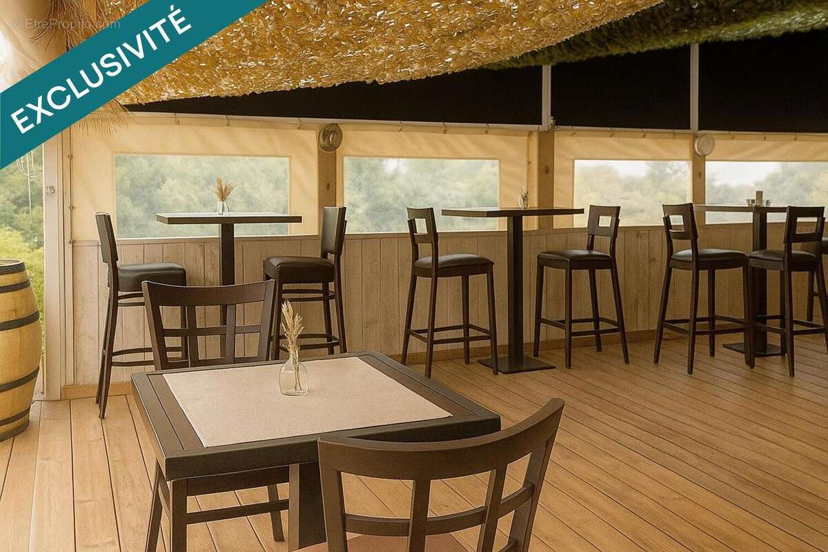 Photo 3 - Commerce à FREJUS