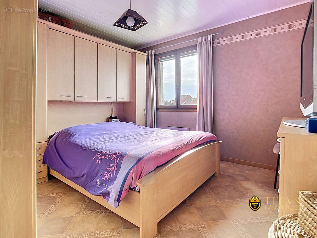 NOUVEAUTÉ  Maison 99 m²  3 chambres  Garage  Coudekerque-Branche - Quartier Sainte Germaine - Maison à COUDEKERQUE-BRANCHE