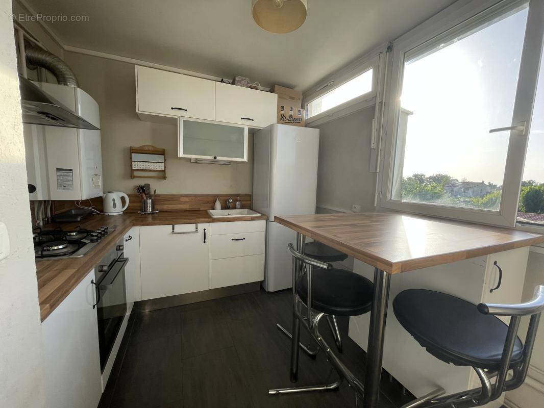 Appartement à CARBON-BLANC