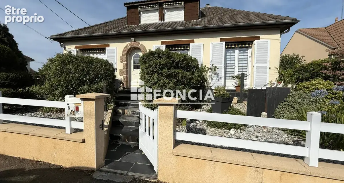 Photo Maison à Yvre-L'eveque au prix de 299 250€