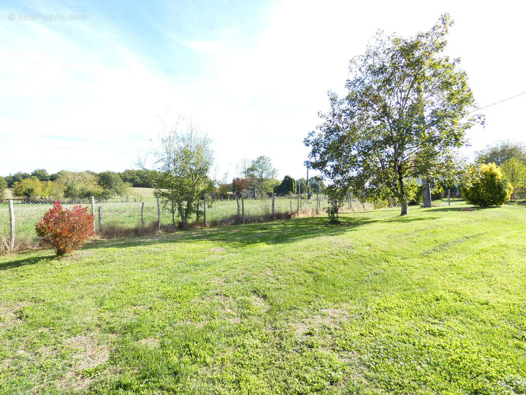 Maison à SAINT-PRIVAT-DES-PRES