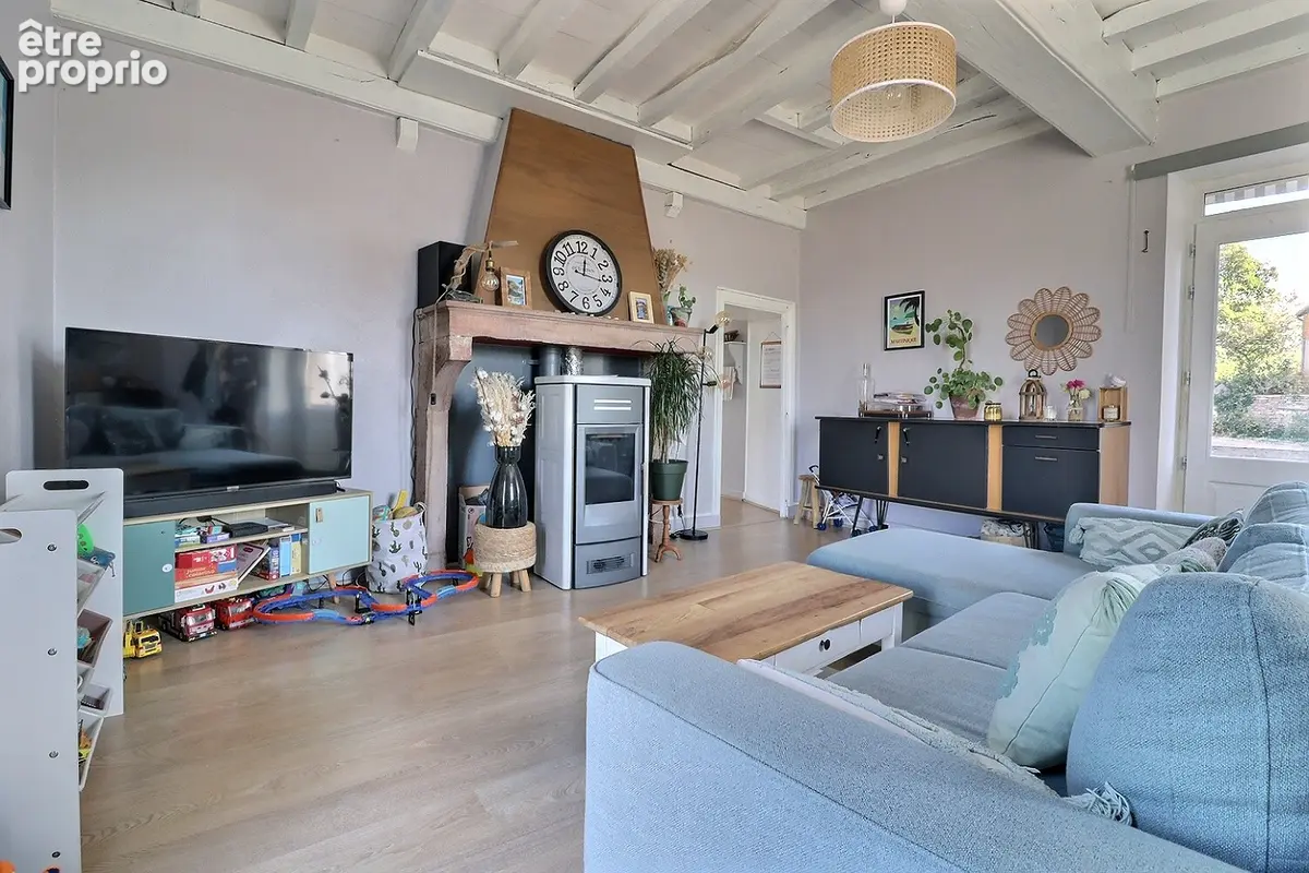 ALUZE, maison de village avec terrasse et vue dégagée - photo 6