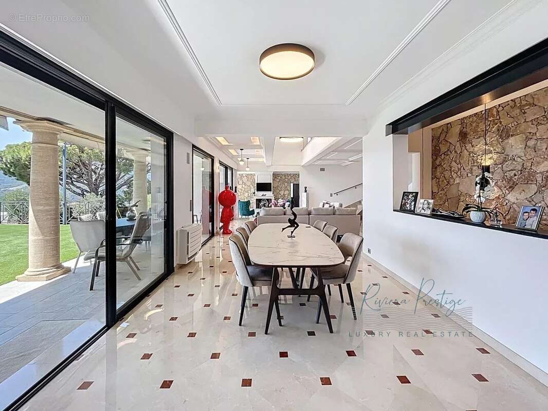 Maison à MOUGINS