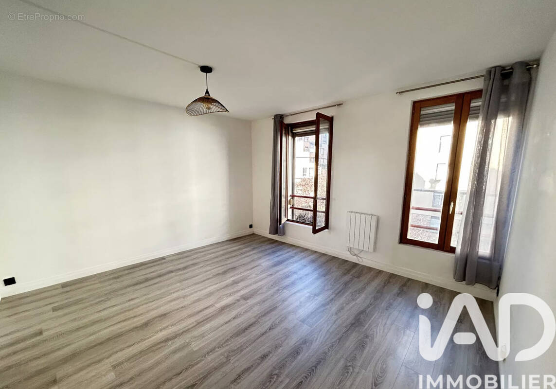 Photo 1 - Appartement à IVRY-SUR-SEINE
