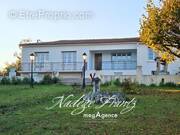 Maison à FONTCOUVERTE