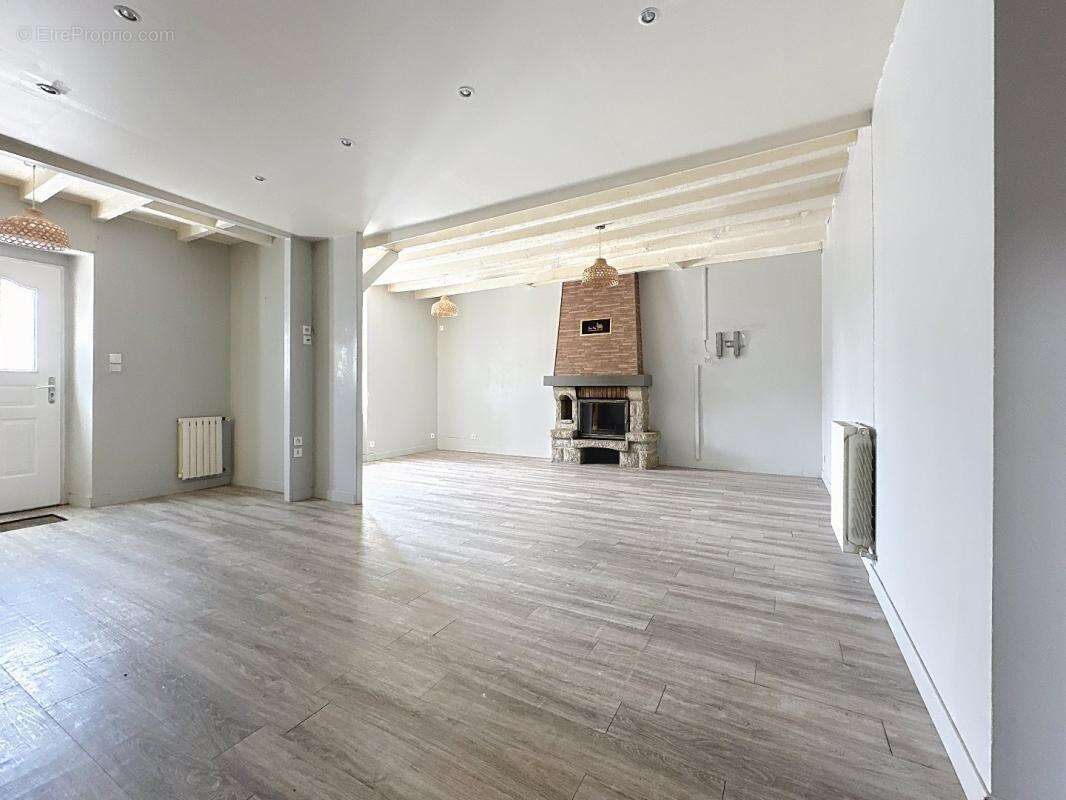 Maison à SAINT-DOLAY